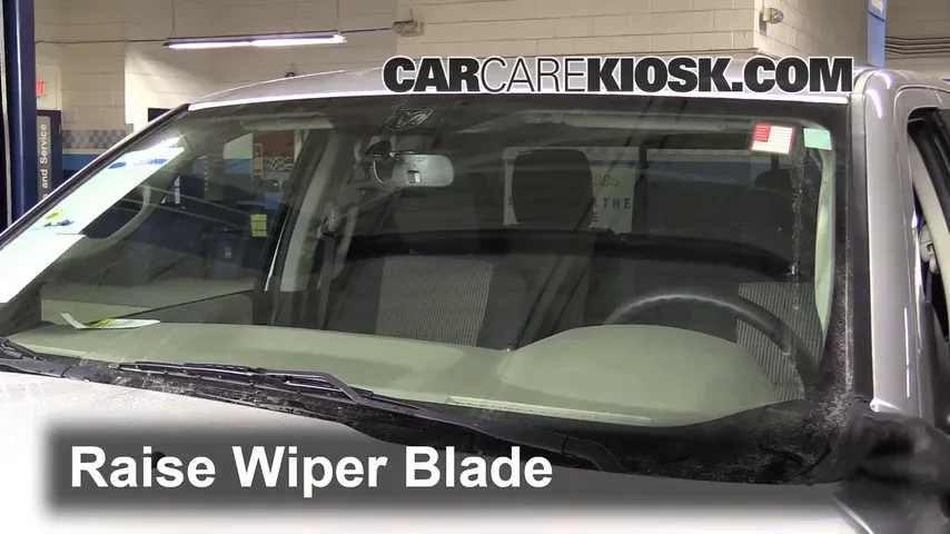 2012 Ram 1500 SLT 5.7L V8 Crew Cab Pickup Windshield Wiper Blade (Front)